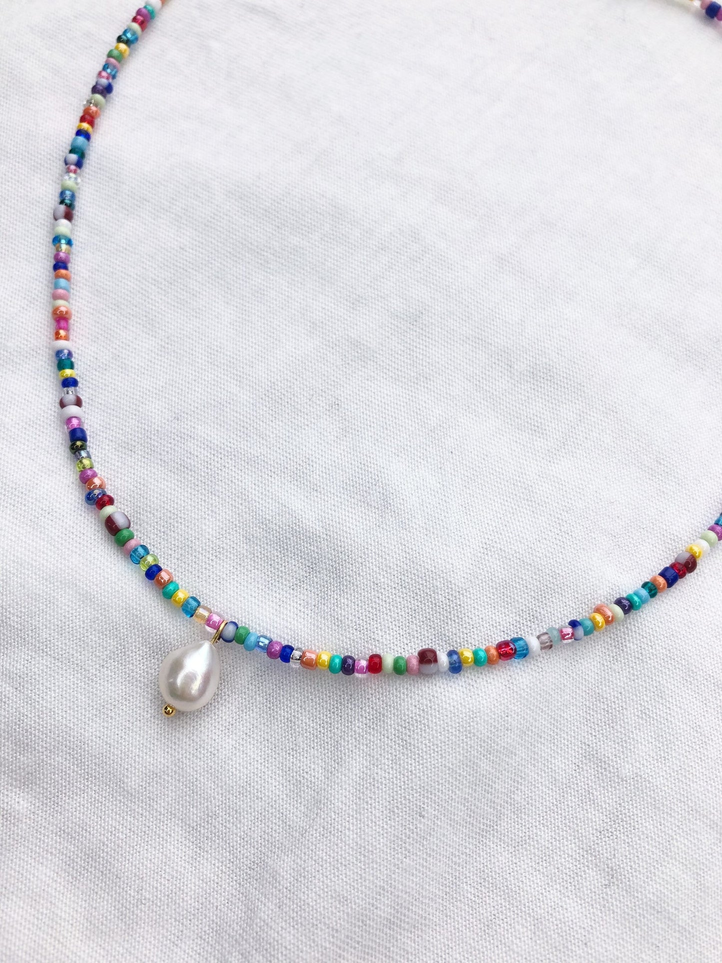 Single pearl beaded necklace