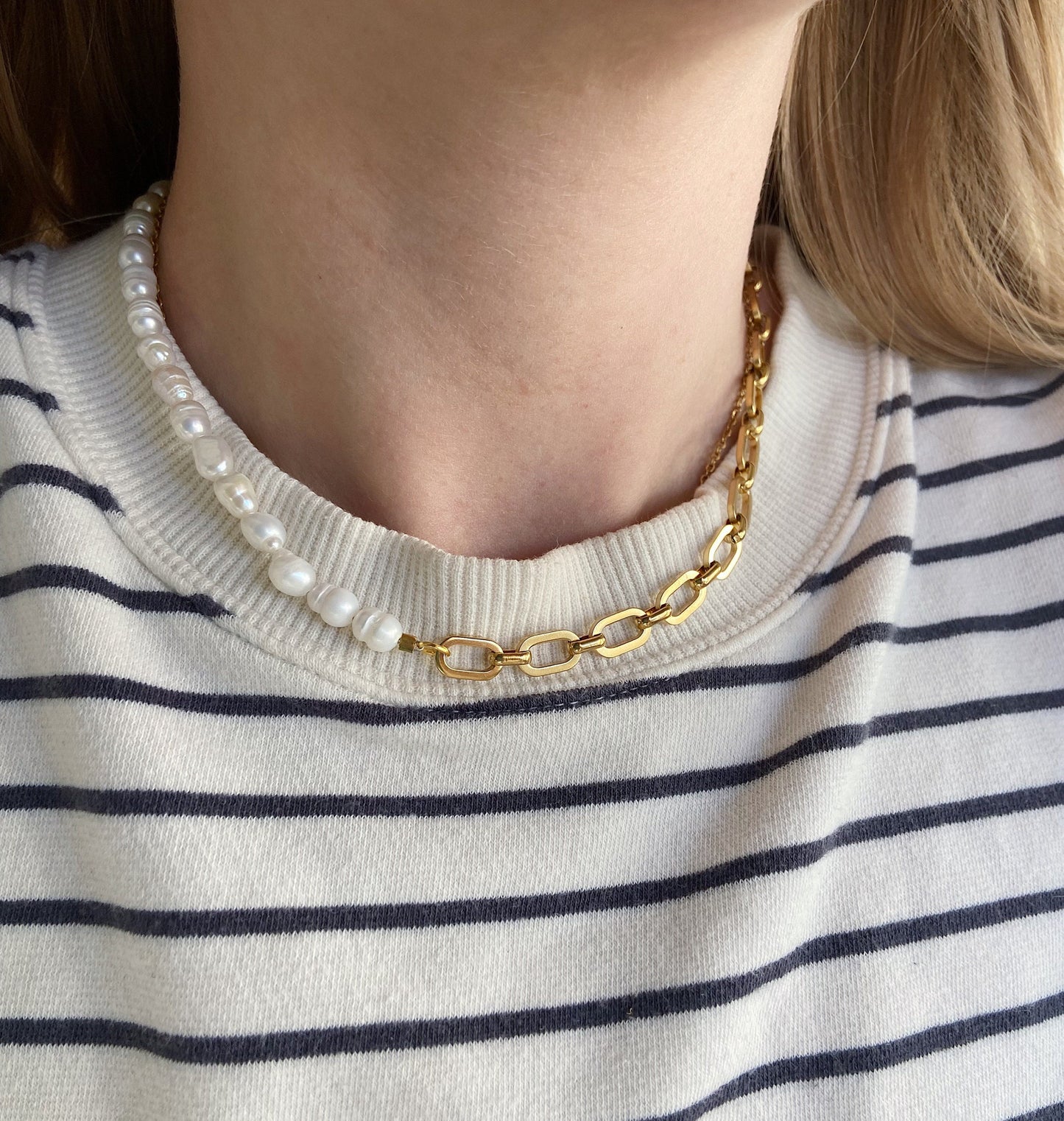 Chunky half pearl half chain necklace